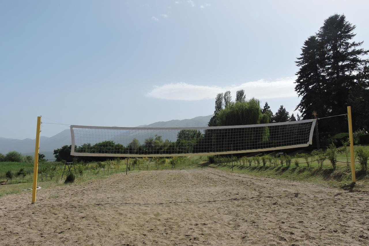 Lakeview Hotel And Resort Otesevo Luaran gambar